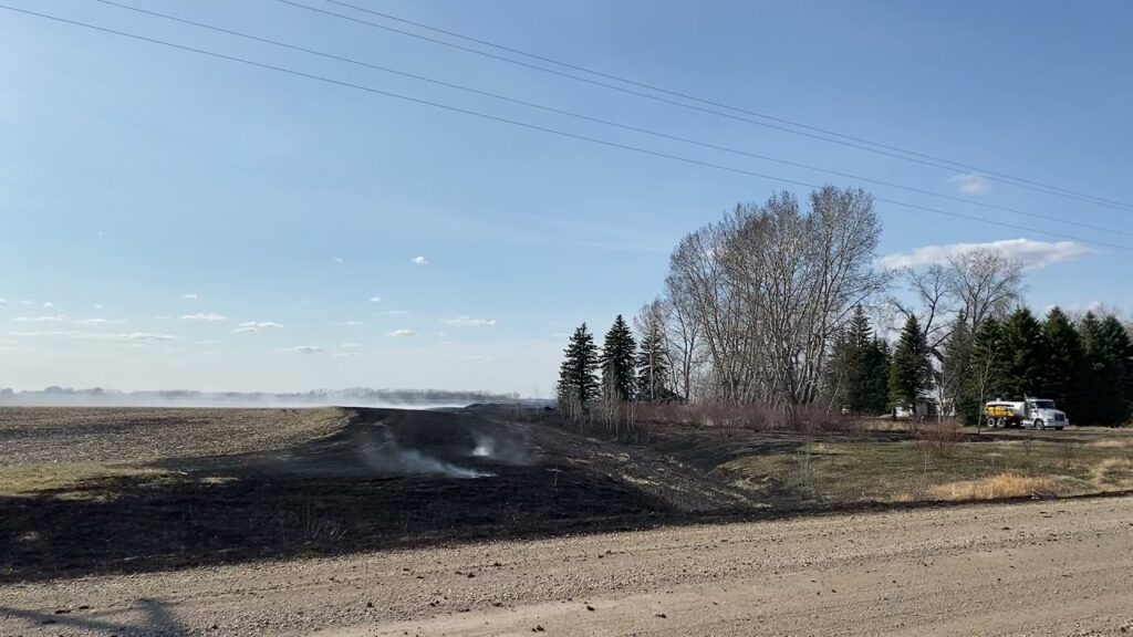 Saturday Afternoon Grand Forks County Garage-Grass Fire - iNewZ