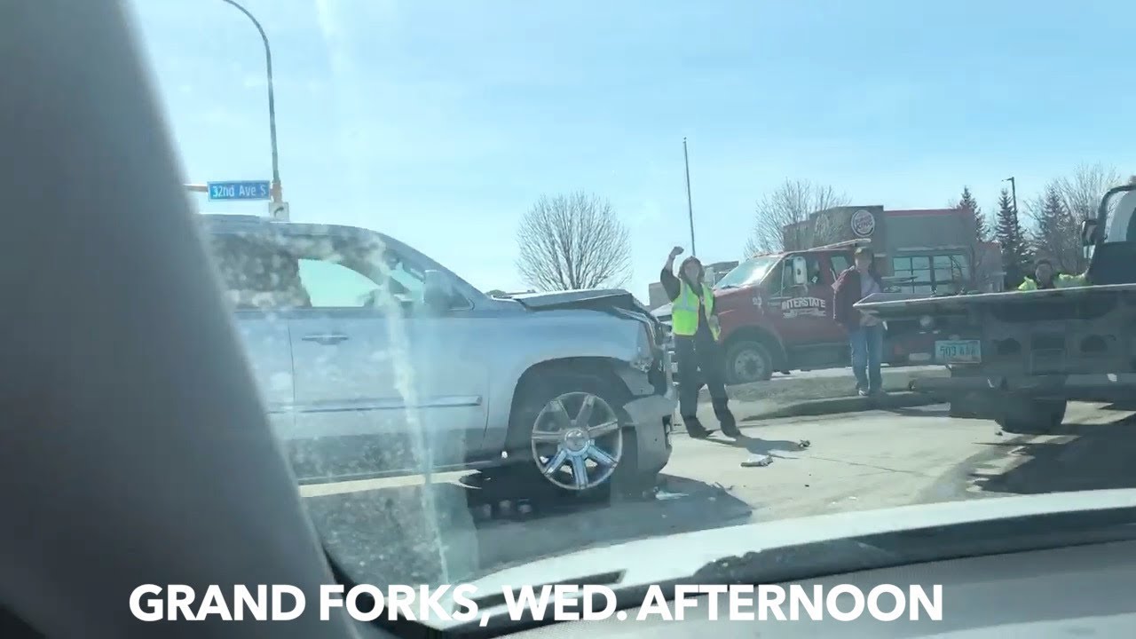 Wednesday Afternoon Crash On 32nd Avenue In Grand Forks iNewZ