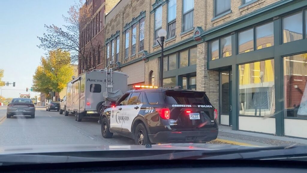 Minor Crash In Downtown Crookston iNewZ